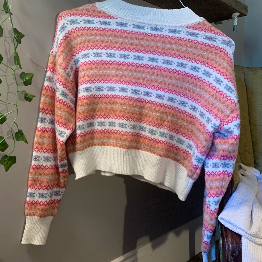 Cropped pink soft sweater